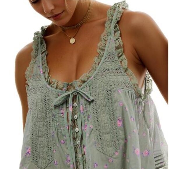 Women' Summer Boho Lace Tie Front Tank Beach Vacation Crop Flowy Vest Tops - Picture 2 of 9